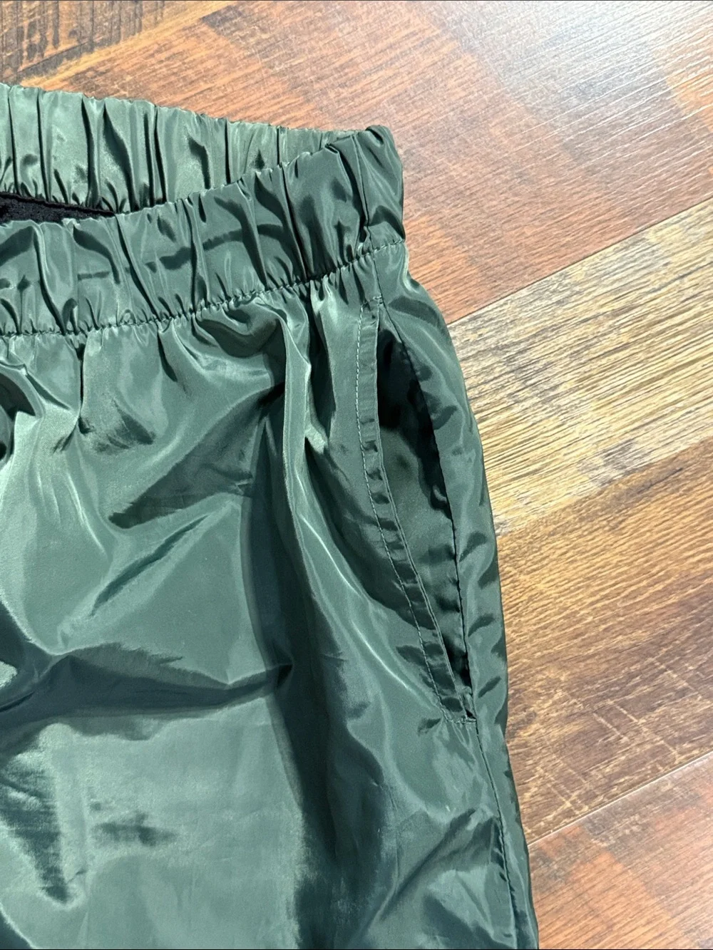boohooMAN Green Nylon Tracksuit Set Windbreaker 1/4 Zip Jacket & Shorts M